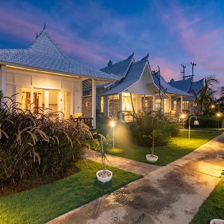 Paus Putih Hotel 누사 렘봉안 외부 사진