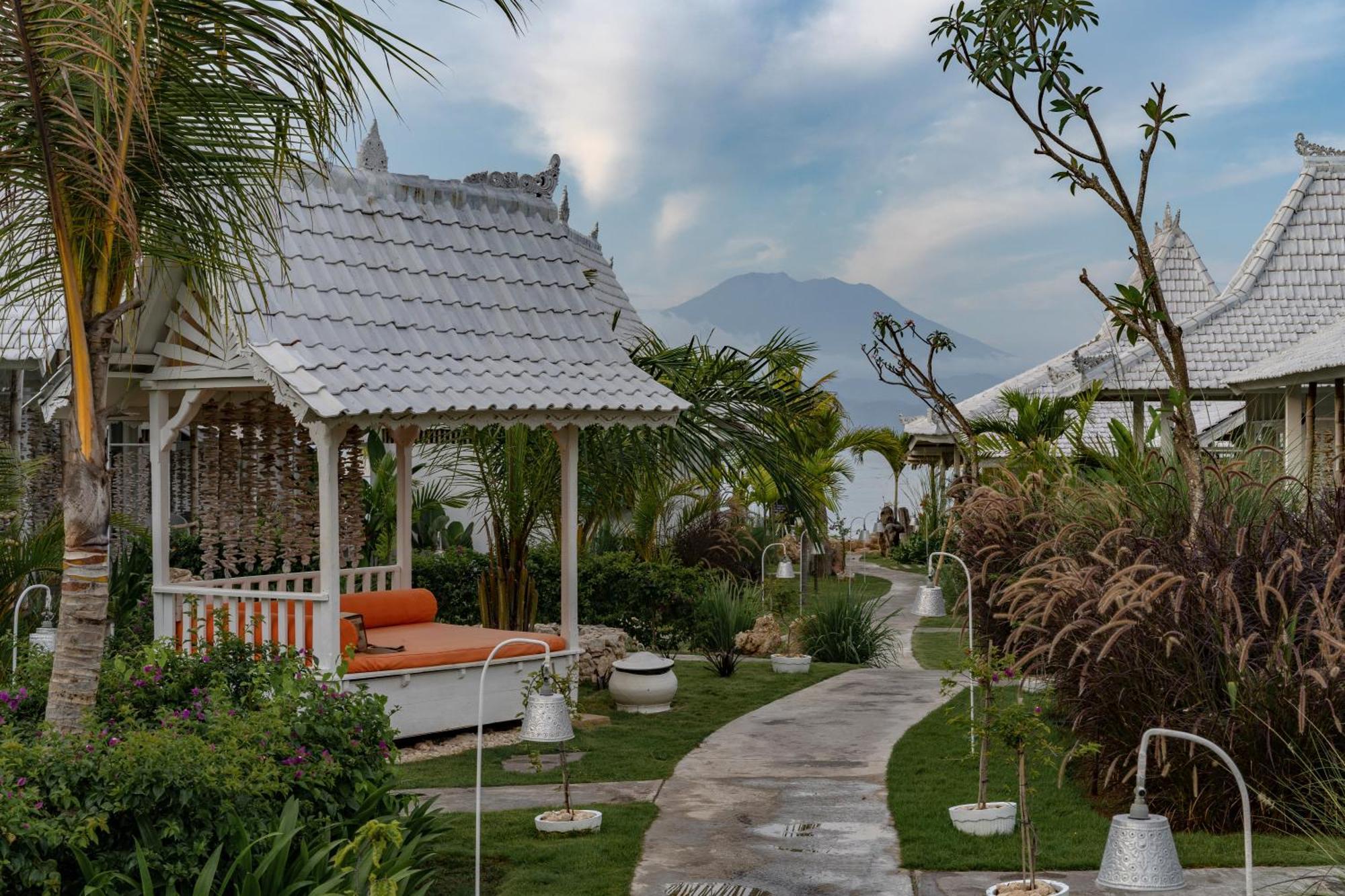 Paus Putih Hotel 누사 렘봉안 외부 사진