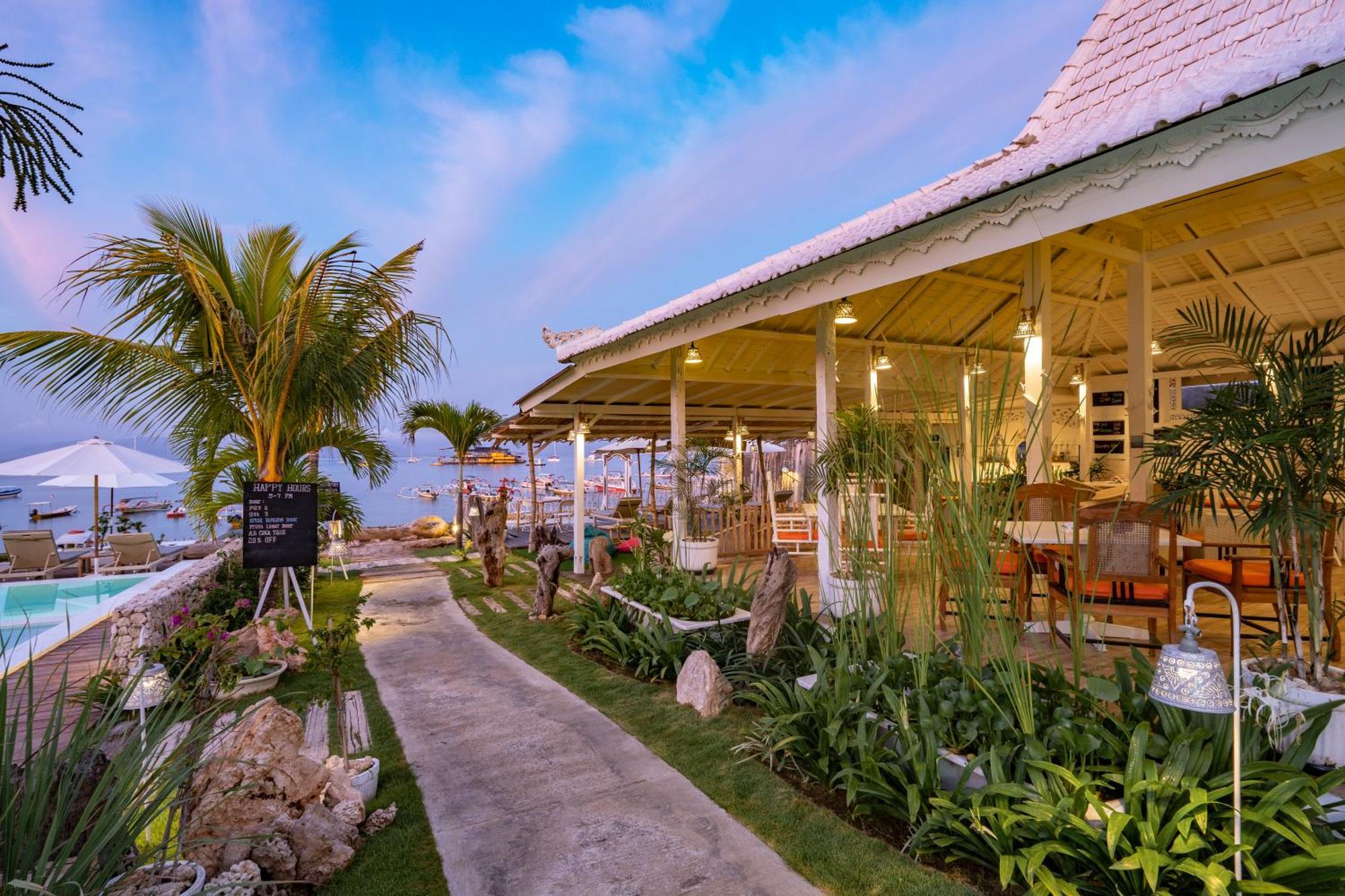 Paus Putih Hotel 누사 렘봉안 외부 사진
